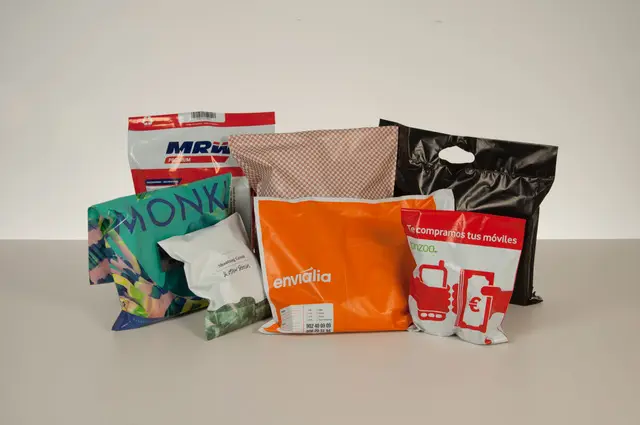 Hubst_Productos_Sobres plastico_Proveedor-España