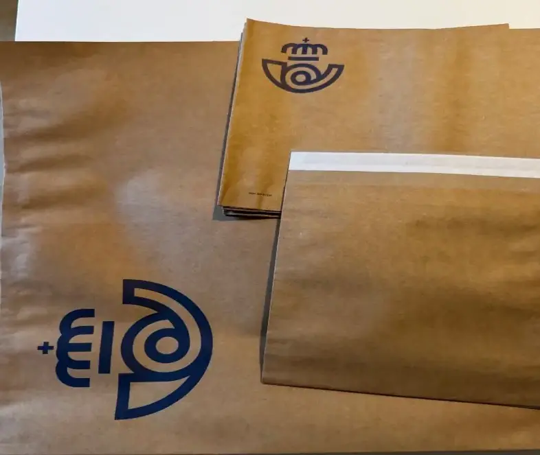 Correos-sobres-de-papel-1